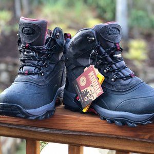 Men's NWT waterproof Kodiak hiking boots  (size 10)
